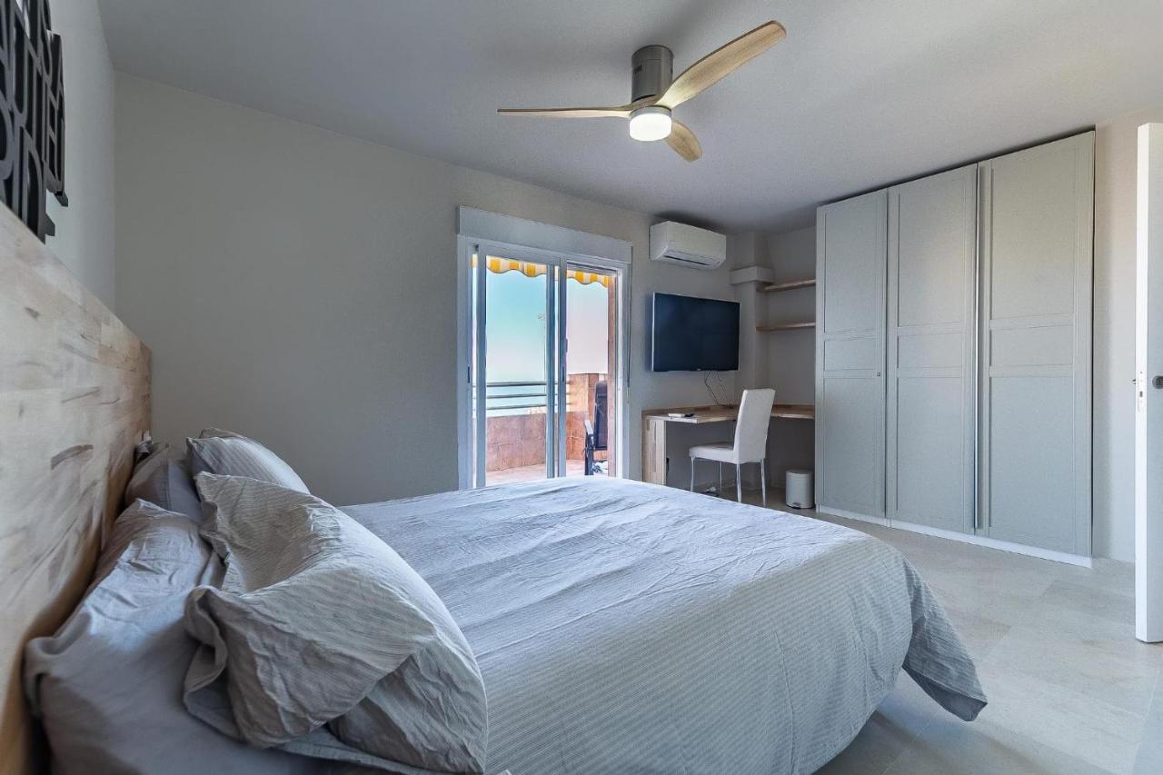 Vistas Azules -- Remodeled, Large Terrace, Spectacular Ocean Views And Beach Level Access Торемолинос Екстериор снимка